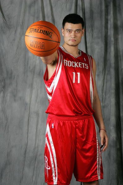 “全红婵身高增长引关注，成绩影响之谜揭晓——北京青年报解析”